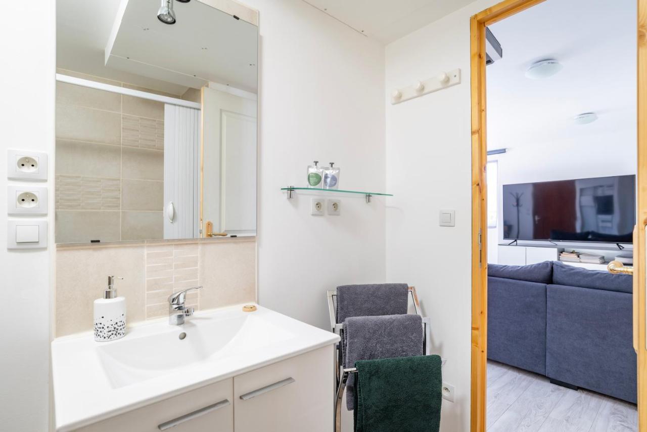 Gite Le Carpe Diem - Classe 3 Etoiles - Centre Ville - Wifi - Netflix Marmoutier エクステリア 写真
